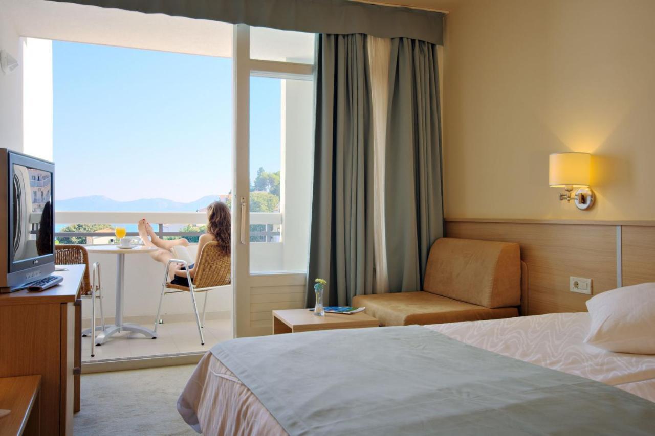 Hotel Quercus Drvenik  Eksteriør billede