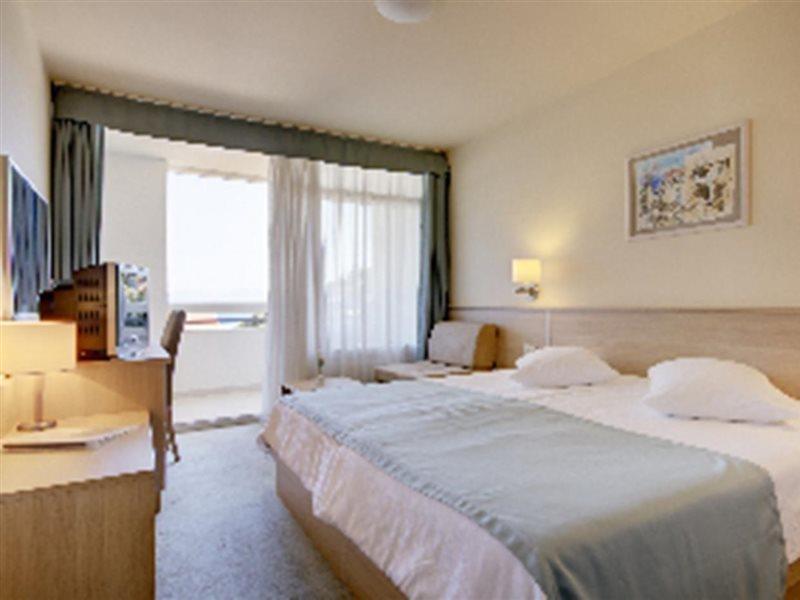 Hotel Quercus Drvenik  Eksteriør billede